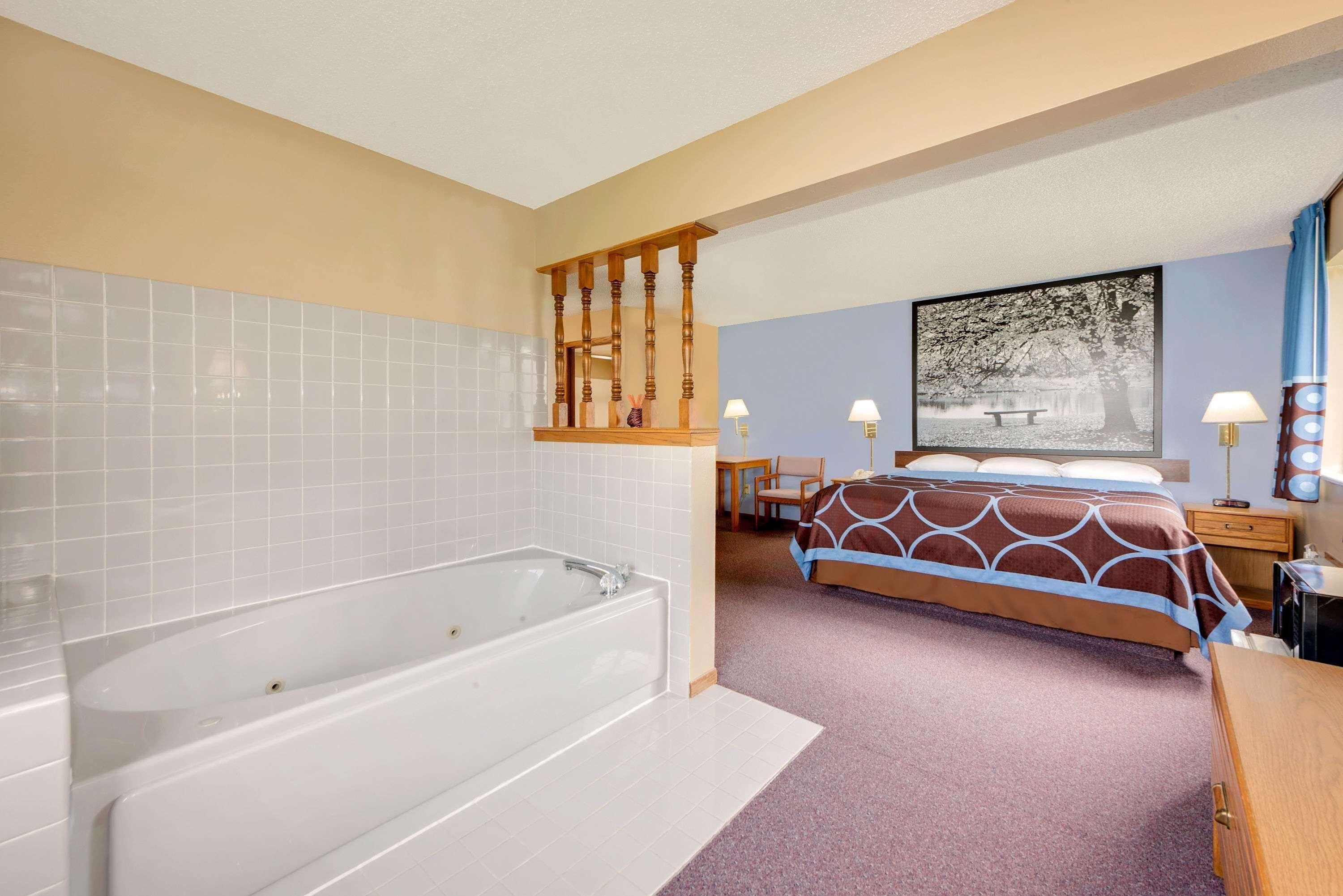 Super 8 By Wyndham Chariton Hotel Kültér fotó